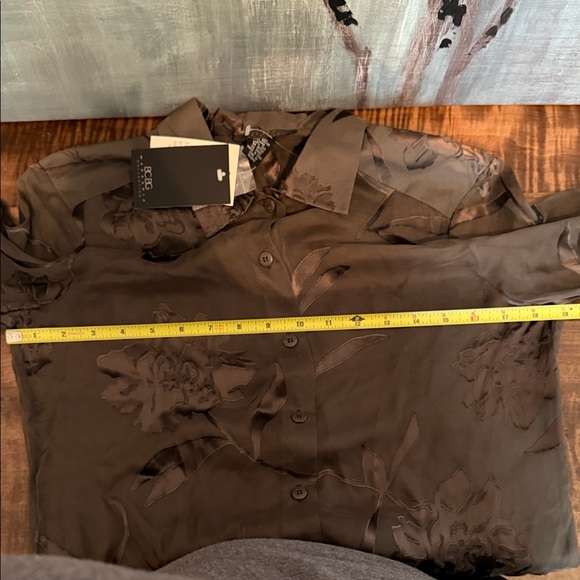 BCBGMaxAzria Elegant Sheer Gray Top - Picture 6 of 9